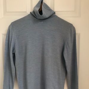 Sky blue merino wool turtle neck sweater